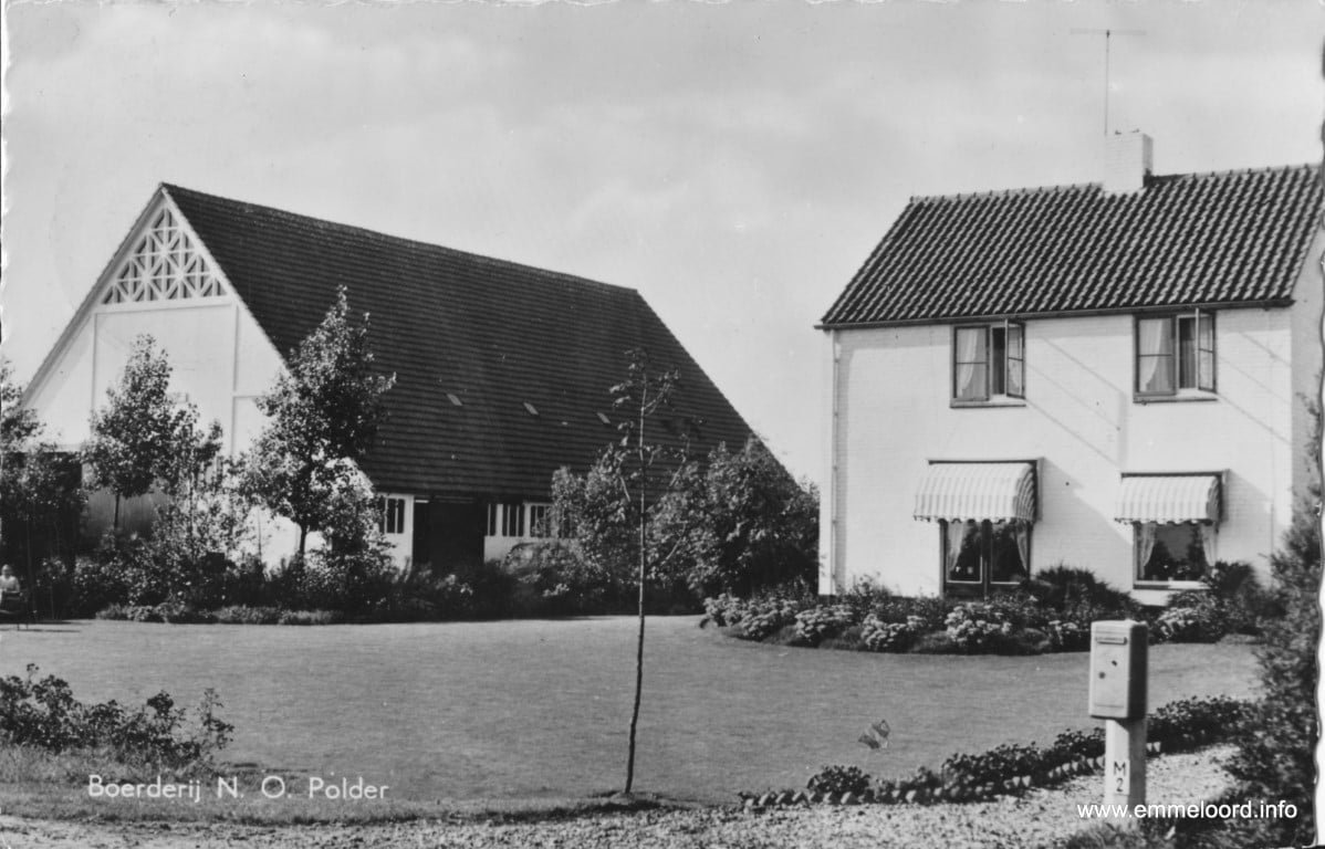 Schokbetonschuur-5.jpg Schokbetonschuur-5.jpg
